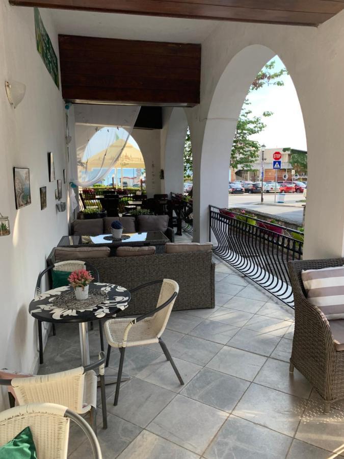 Sea Square Hotel Balchik Esterno foto