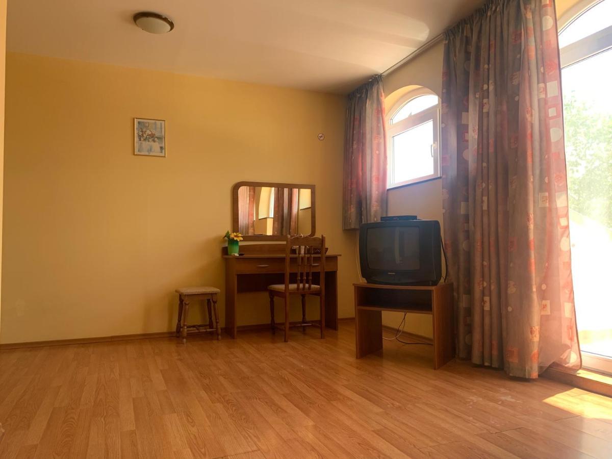Sea Square Hotel Balchik Esterno foto