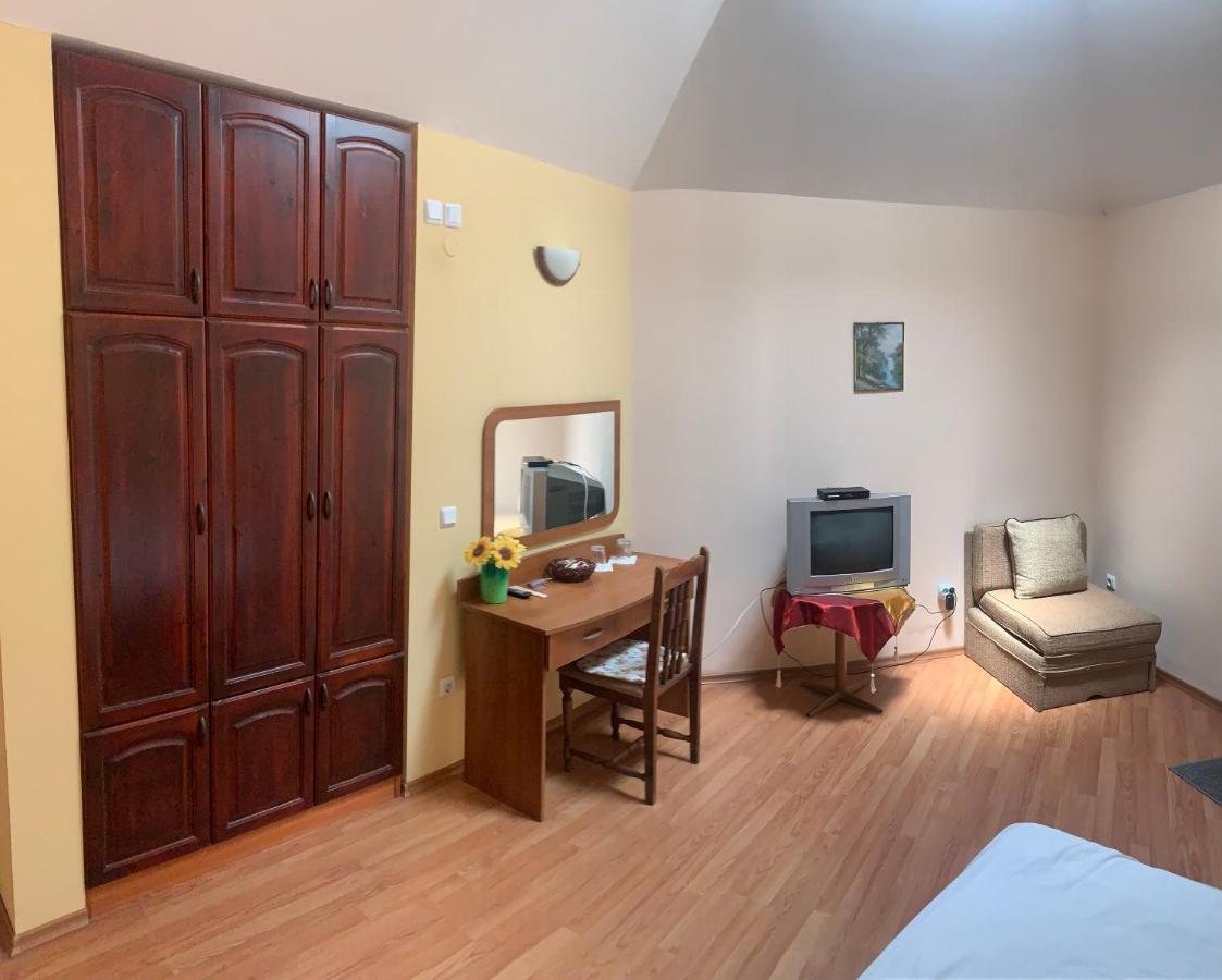 Sea Square Hotel Balchik Esterno foto